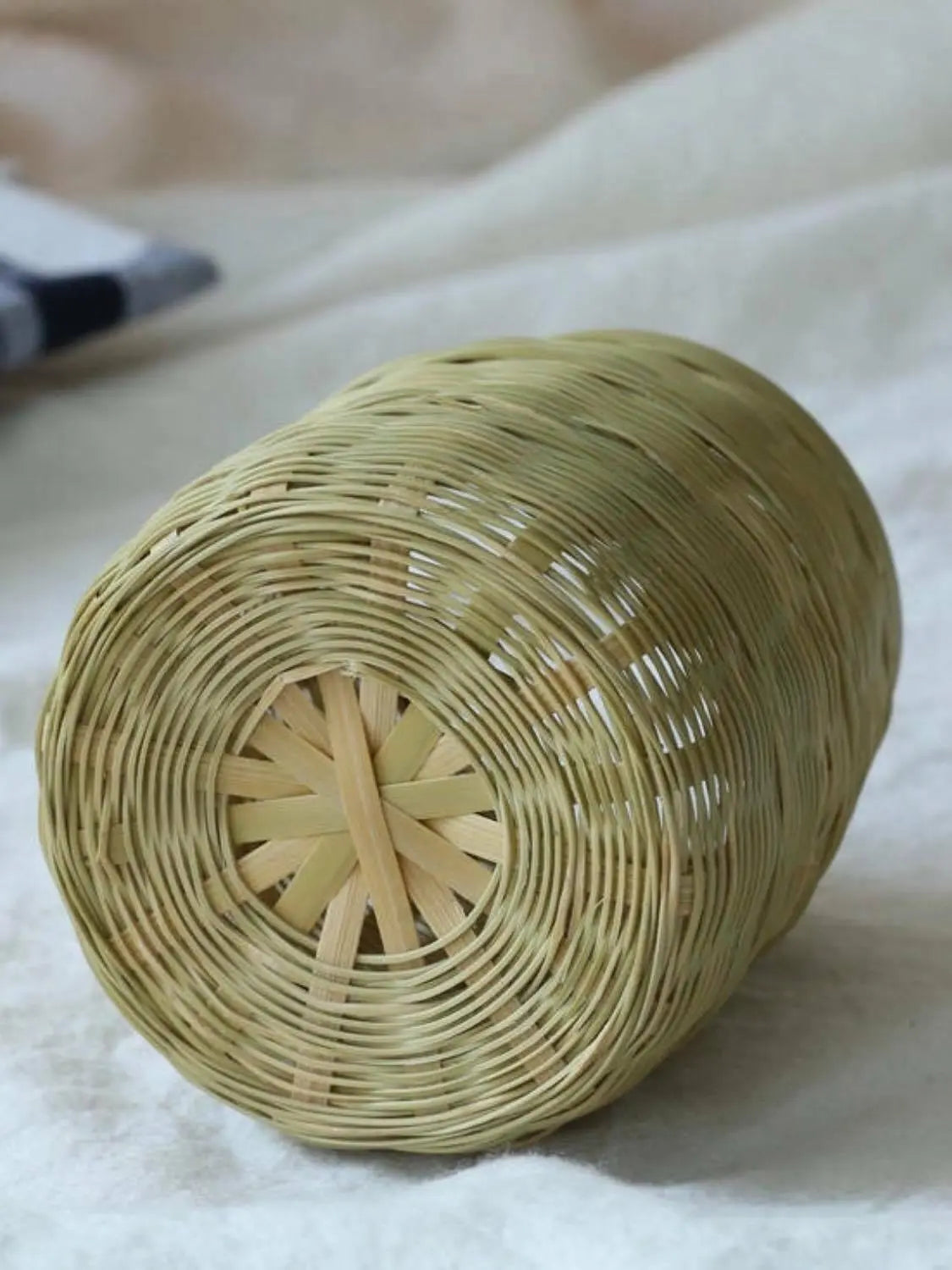 1 x Bamboo Handwoven Creative Basket Holder Pens Brushes Food Snacks Fruits everythingbamboo