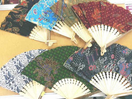 2 Pieces Large Bamboo Silk Fan Hand Folding Fans Gifts 28cm Long Bamboo Fan BFA01 everythingbamboo