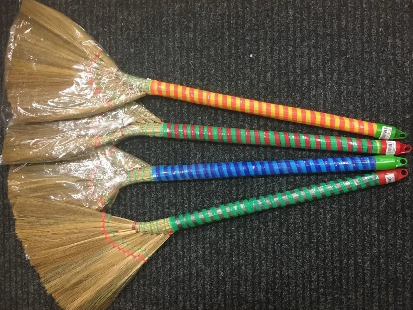 2 x  Natural Straw Grass Handmade Brooms Original Easy Clean Convenient Vietnam